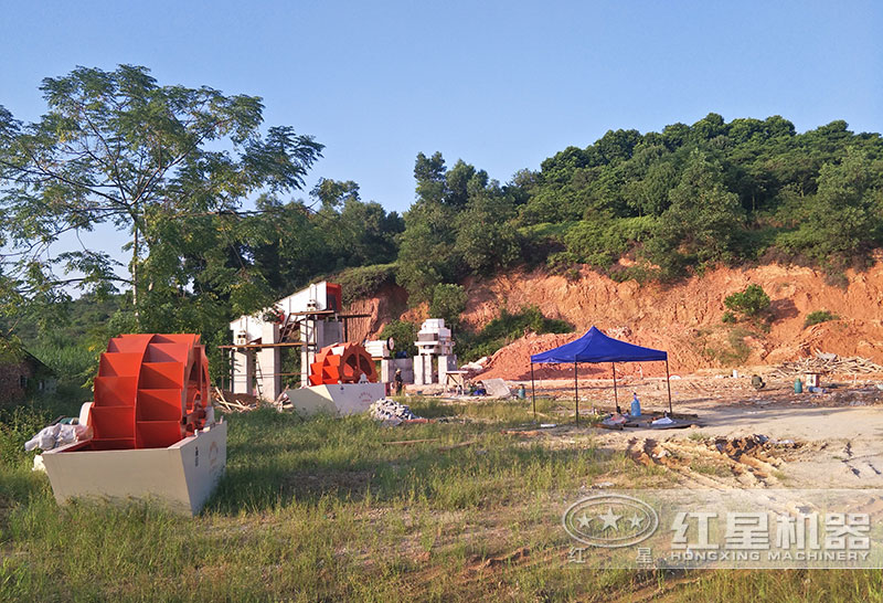 洗石子的機(jī)器生產(chǎn)線搭建現(xiàn)場(chǎng)