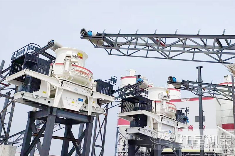 小型制砂機(jī)現(xiàn)場(chǎng) 小型制砂機(jī)現(xiàn)場(chǎng)