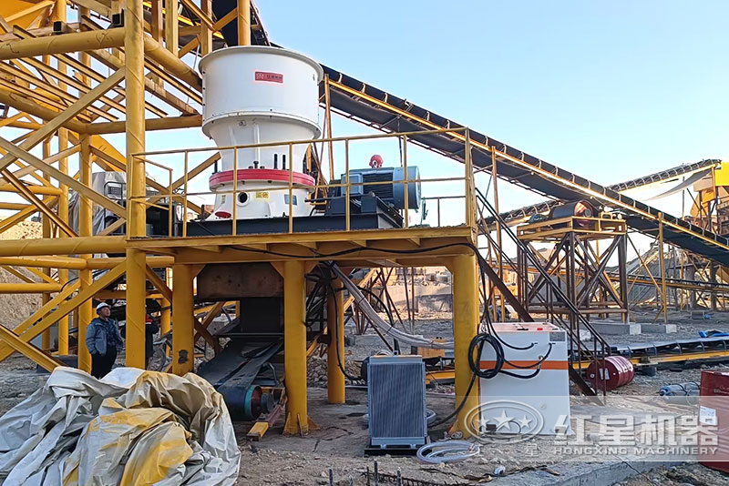時產(chǎn)量200噸花崗巖碎石生產(chǎn)線搭建現(xiàn)場 時產(chǎn)量200噸花崗巖碎石生產(chǎn)線搭建現(xiàn)場