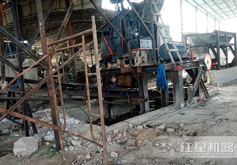 鄂破反擊破+篩分機(jī) 鄂破反擊破+篩分機(jī)