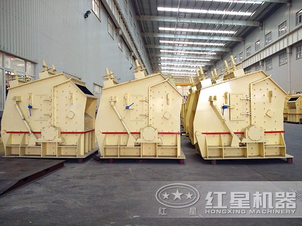 1315反擊式破碎機側(cè)面展示圖 1315反擊式破碎機側(cè)面展示圖