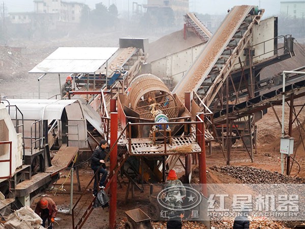 移動(dòng)粉石機(jī)現(xiàn)場圖 移動(dòng)粉石機(jī)現(xiàn)場圖