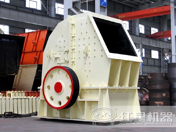 重錘破碎石機(jī) 重錘破碎石機(jī)