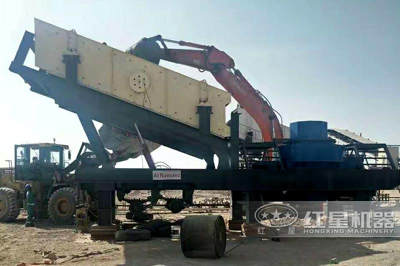 大型鵝卵石流動(dòng)碎沙現(xiàn)場 大型鵝卵石流動(dòng)碎沙現(xiàn)場