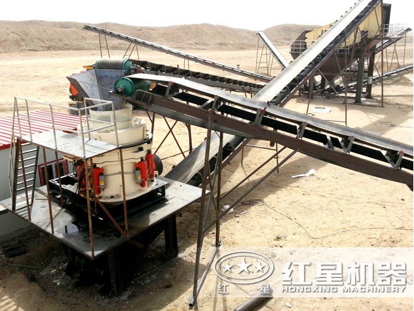 搭配圓錐破碎機(jī)混凝土骨料生產(chǎn)現(xiàn)場 搭配圓錐破碎機(jī)混凝土骨料生產(chǎn)現(xiàn)場