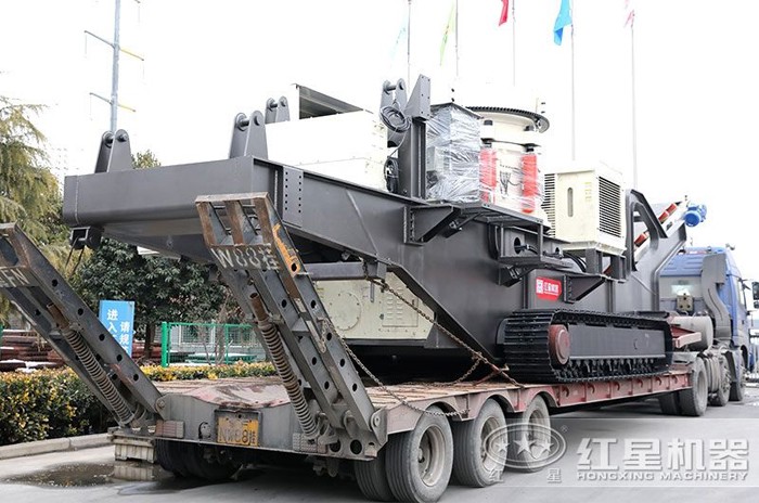 履帶裝置的搭載圓錐破碎機(jī)的移動石子機(jī) 履帶裝置的搭載圓錐破碎機(jī)的移動石子機(jī)