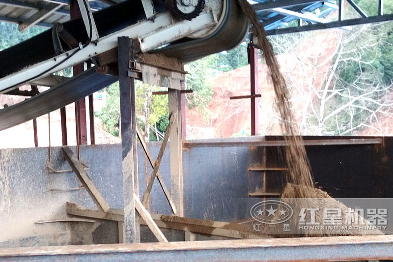 紅星移動制砂機現(xiàn)場物料展示 紅星移動制砂機現(xiàn)場物料展示