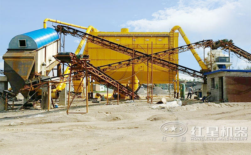 大型制砂機(jī)現(xiàn)場(chǎng)