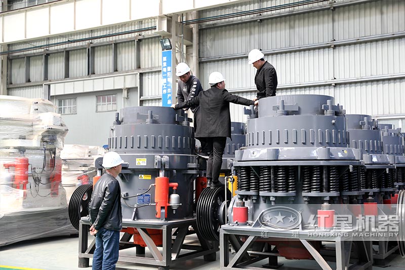 新型圓錐制砂機客戶考察 新型圓錐制砂機客戶考察