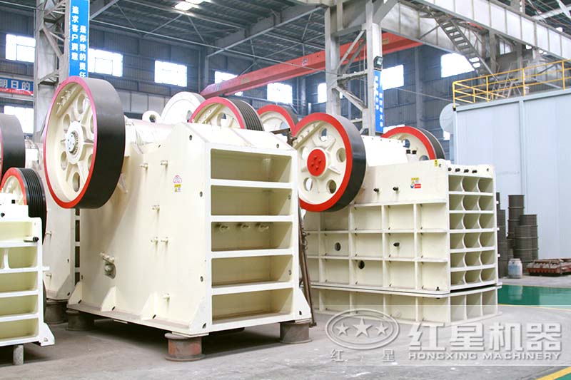 固定型大石頭機(jī)器 固定型大石頭機(jī)器